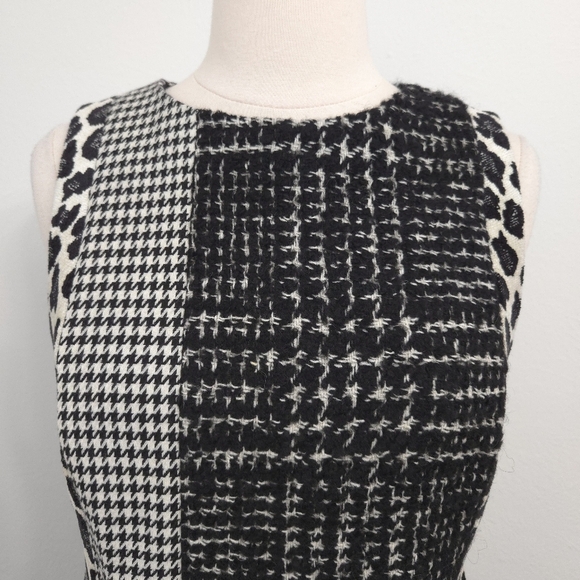 Alice & Olivia Black Ivory Leopard Boucle Tweed Clyde Sleeveless Sheath Dress - Picture 4 of 8